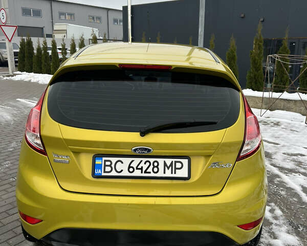 Жовтий Форд Фієста, об'ємом двигуна 1 л та пробігом 85 тис. км за 6250 $, фото 3 на Automoto.ua