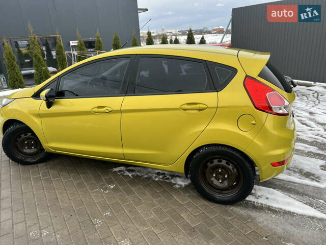 Жовтий Форд Фієста, об'ємом двигуна 1 л та пробігом 85 тис. км за 6250 $, фото 4 на Automoto.ua
