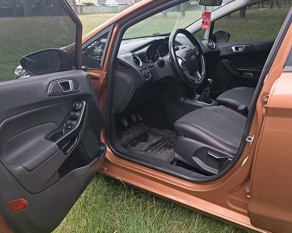 Желтый Форд Фиеста, объемом двигателя 1 л и пробегом 119 тыс. км за 5800 $, фото 9 на Automoto.ua