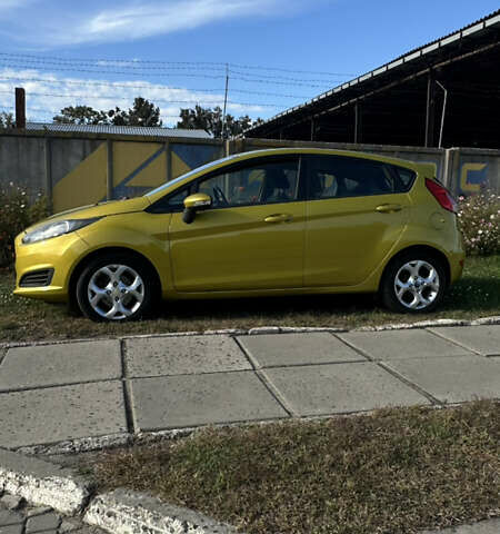 Жовтий Форд Фієста, об'ємом двигуна 1 л та пробігом 155 тис. км за 6700 $, фото 1 на Automoto.ua