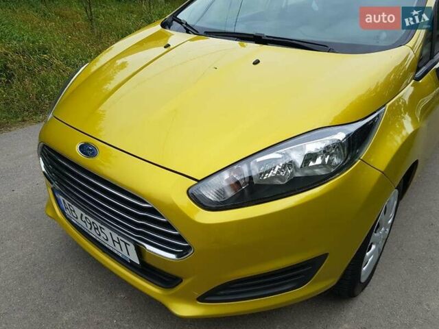 Жовтий Форд Фієста, об'ємом двигуна 1 л та пробігом 54 тис. км за 6750 $, фото 3 на Automoto.ua
