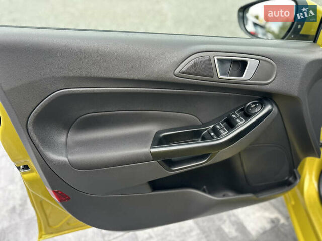 Форд Фієста 2015 у Вінниці на Automoto.ua Жовтий Форд Фієста, об'ємом двигуна 1 л та пробігом 87 тис. км за 9200 $, фото 38 на Automoto.ua