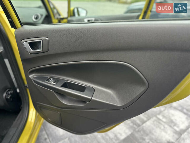 Форд Фієста 2015 у Вінниці на Automoto.ua Жовтий Форд Фієста, об'ємом двигуна 1 л та пробігом 87 тис. км за 9200 $, фото 46 на Automoto.ua