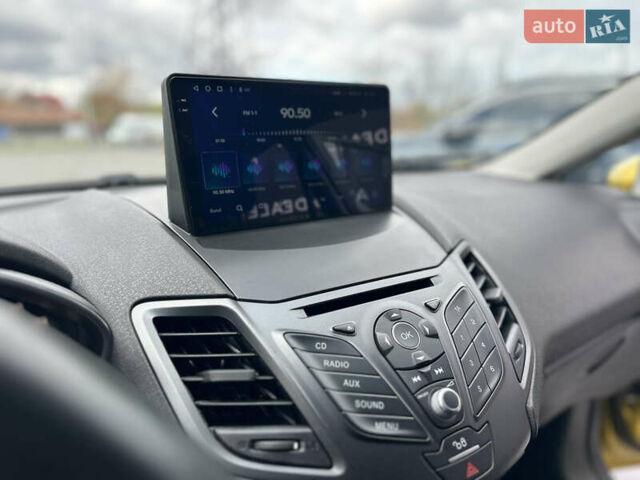 Форд Фієста 2015 у Вінниці на Automoto.ua Жовтий Форд Фієста, об'ємом двигуна 1 л та пробігом 87 тис. км за 9200 $, фото 41 на Automoto.ua