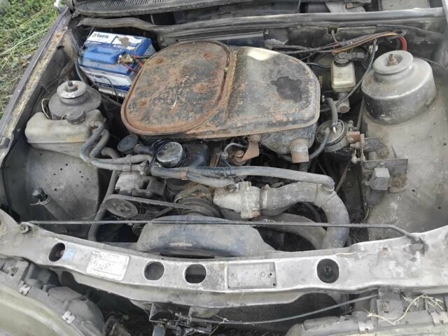 Серый Форд Фиеста, объемом двигателя 0 л и пробегом 170 тыс. км за 1100 $, фото 1 на Automoto.ua