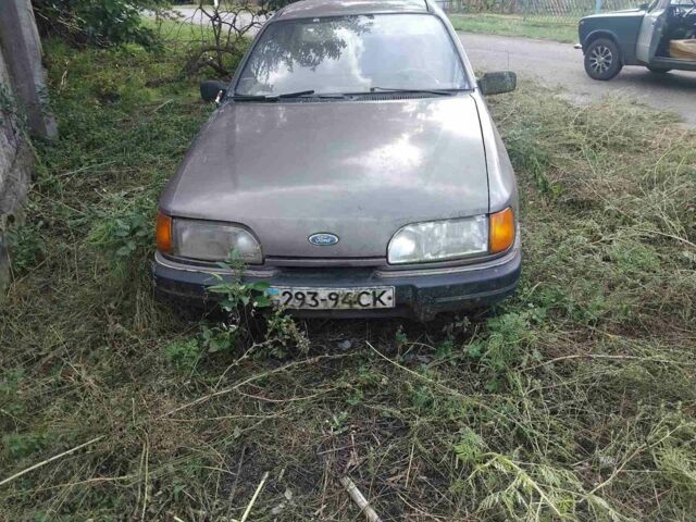 Серый Форд Фиеста, объемом двигателя 0 л и пробегом 170 тыс. км за 1100 $, фото 2 на Automoto.ua