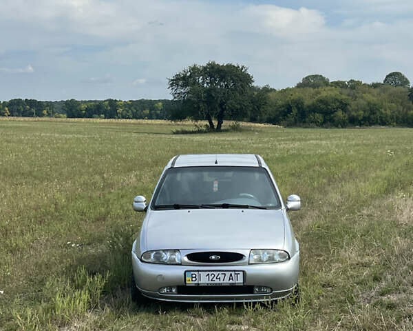 Сірий Форд Фієста, об'ємом двигуна 1.25 л та пробігом 217 тис. км за 1650 $, фото 4 на Automoto.ua