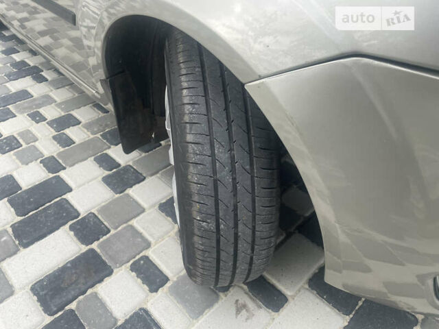 Сірий Форд Фієста, об'ємом двигуна 1.4 л та пробігом 217 тис. км за 3500 $, фото 24 на Automoto.ua