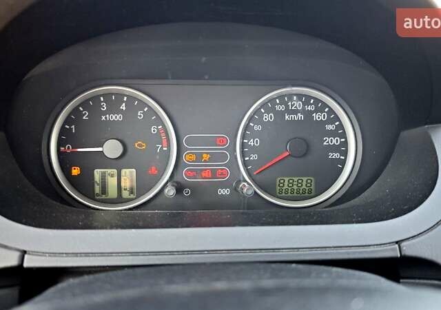 Серый Форд Фиеста, объемом двигателя 1.3 л и пробегом 205 тыс. км за 3500 $, фото 15 на Automoto.ua