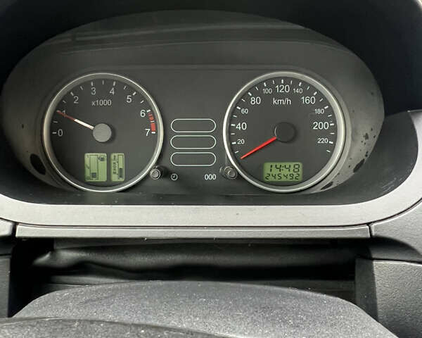 Сірий Форд Фієста, об'ємом двигуна 1.39 л та пробігом 245 тис. км за 3500 $, фото 10 на Automoto.ua