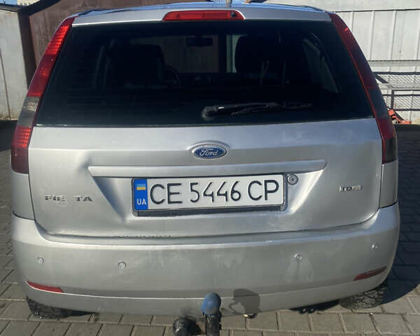 Серый Форд Фиеста, объемом двигателя 1.4 л и пробегом 250 тыс. км за 2800 $, фото 5 на Automoto.ua