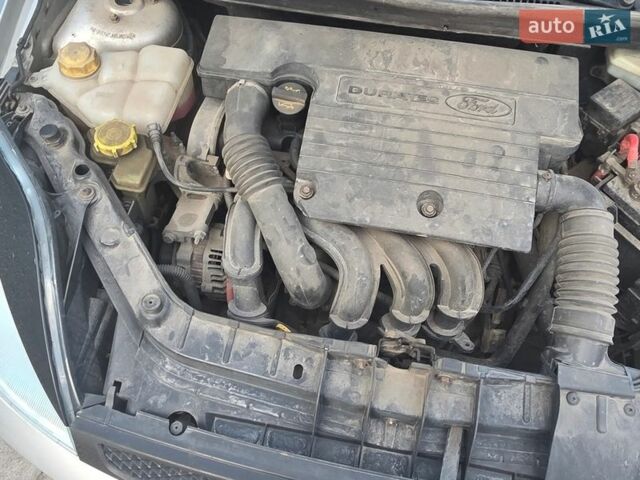 Сірий Форд Фієста, об'ємом двигуна 1.4 л та пробігом 173 тис. км за 4250 $, фото 38 на Automoto.ua