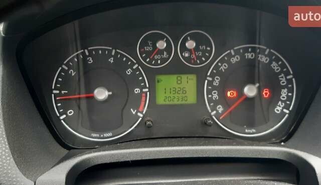 Серый Форд Фиеста, объемом двигателя 1.3 л и пробегом 202 тыс. км за 2800 $, фото 11 на Automoto.ua