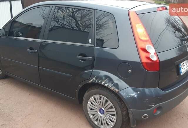 Серый Форд Фиеста, объемом двигателя 1.3 л и пробегом 202 тыс. км за 2800 $, фото 3 на Automoto.ua