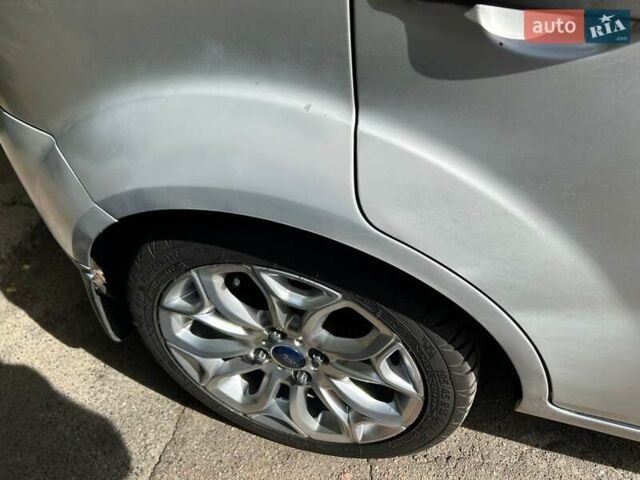 Сірий Форд Фієста, об'ємом двигуна 1.39 л та пробігом 183 тис. км за 5500 $, фото 36 на Automoto.ua
