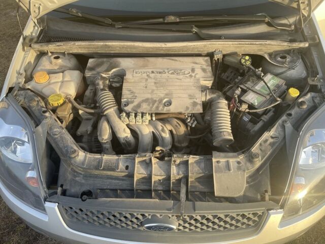 Форд Фиеста 2006 в Житомире на Automoto.ua Серый Форд Фиеста, объемом двигателя 1.4 л и пробегом 282 тыс. км за 3900 $, фото 16 на Automoto.ua