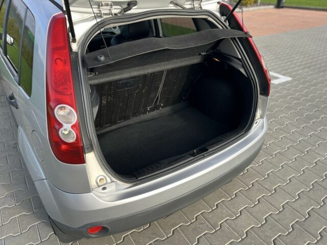 Сірий Форд Фієста, об'ємом двигуна 1.4 л та пробігом 202 тис. км за 4850 $, фото 17 на Automoto.ua