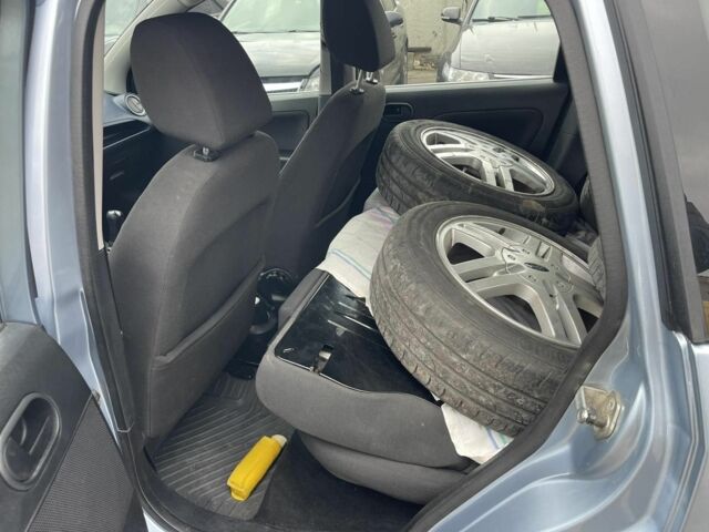 Серый Форд Фиеста, объемом двигателя 1.4 л и пробегом 160 тыс. км за 4200 $, фото 13 на Automoto.ua