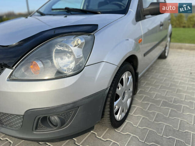 Серый Форд Фиеста, объемом двигателя 1.4 л и пробегом 202 тыс. км за 4850 $, фото 29 на Automoto.ua