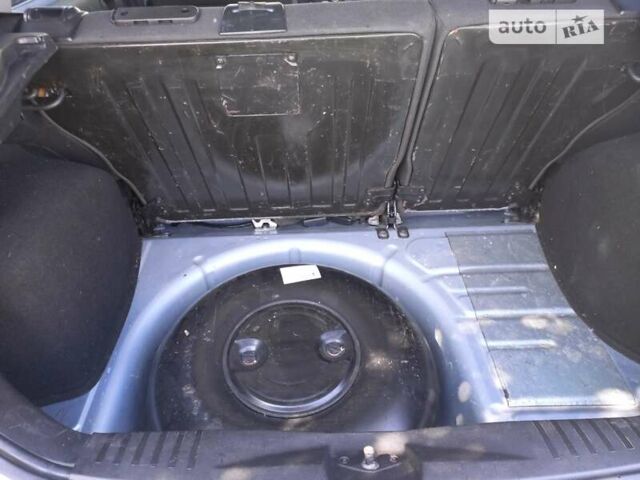 Сірий Форд Фієста, об'ємом двигуна 1.4 л та пробігом 195 тис. км за 4200 $, фото 8 на Automoto.ua