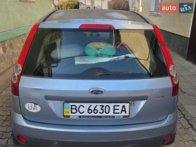 Серый Форд Фиеста, объемом двигателя 1.39 л и пробегом 240 тыс. км за 2200 $, фото 18 на Automoto.ua