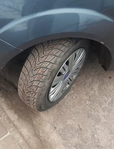 Серый Форд Фиеста, объемом двигателя 1.3 л и пробегом 202 тыс. км за 2800 $, фото 13 на Automoto.ua