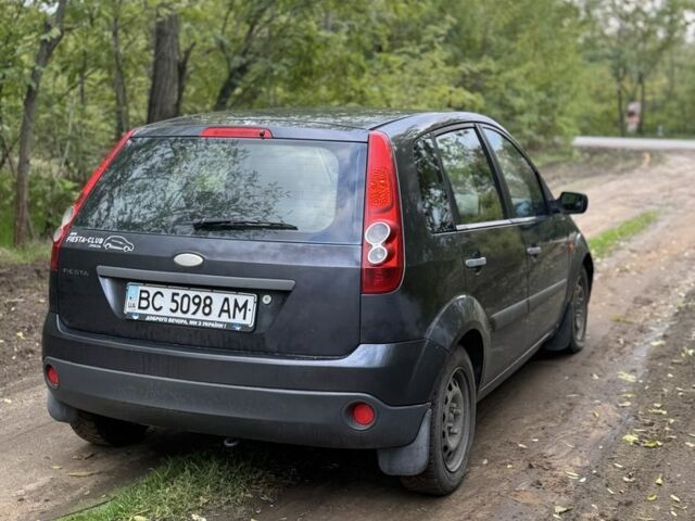 Форд Фиеста 2006 в Вознесенске на Automoto.ua Серый Форд Фиеста, объемом двигателя 1.4 л и пробегом 258 тыс. км за 2600 $, фото 4 на Automoto.ua