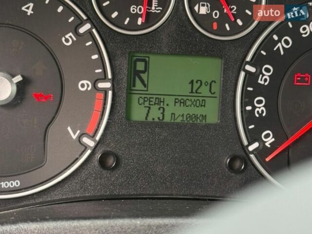 Сірий Форд Фієста, об'ємом двигуна 1.4 л та пробігом 170 тис. км за 3999 $, фото 11 на Automoto.ua