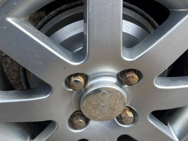 Сірий Форд Фієста, об'ємом двигуна 1.4 л та пробігом 190 тис. км за 3700 $, фото 17 на Automoto.ua