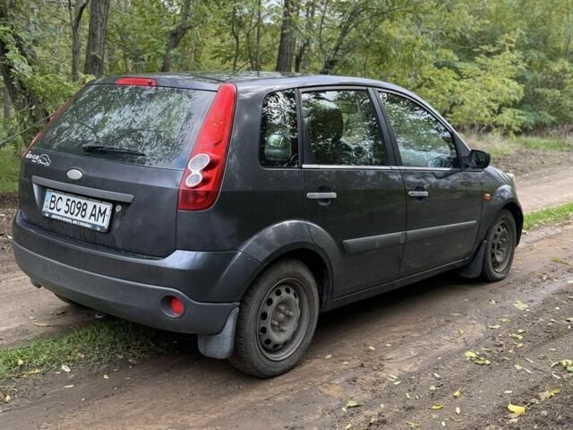 Форд Фиеста 2006 в Вознесенске на Automoto.ua Серый Форд Фиеста, объемом двигателя 1.4 л и пробегом 258 тыс. км за 2600 $, фото 5 на Automoto.ua