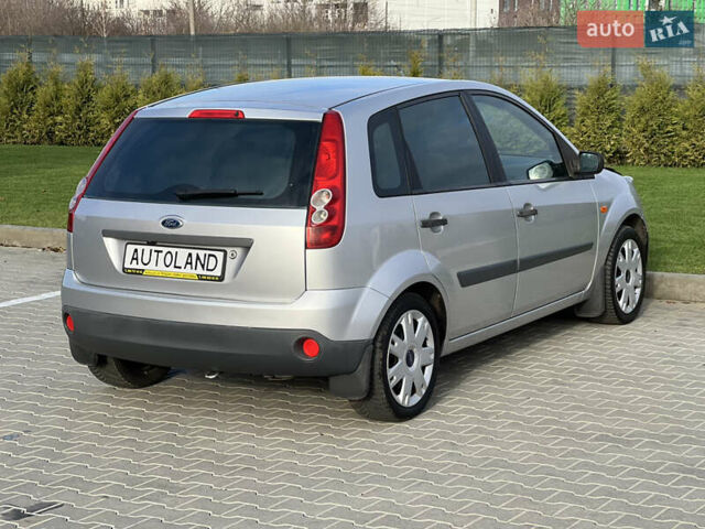 Серый Форд Фиеста, объемом двигателя 1.4 л и пробегом 202 тыс. км за 4850 $, фото 4 на Automoto.ua