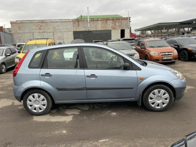 Серый Форд Фиеста, объемом двигателя 1.4 л и пробегом 160 тыс. км за 4200 $, фото 8 на Automoto.ua