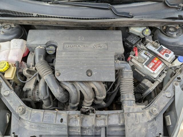 Сірий Форд Фієста, об'ємом двигуна 0 л та пробігом 160 тис. км за 4700 $, фото 8 на Automoto.ua