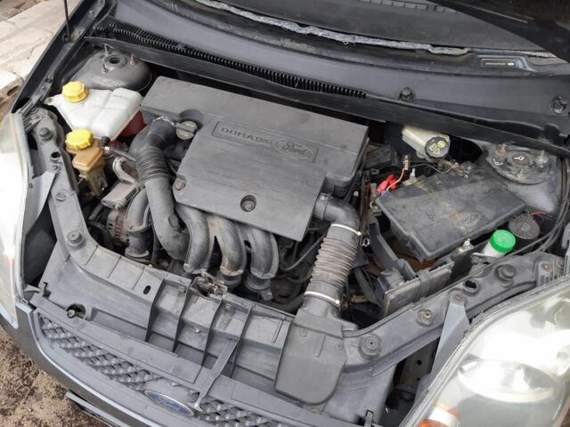 Сірий Форд Фієста, об'ємом двигуна 0 л та пробігом 206 тис. км за 1000 $, фото 4 на Automoto.ua