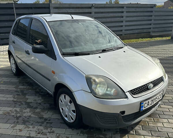 Форд Фиеста 2007 в Борисполе на Automoto.ua Серый Форд Фиеста, объемом двигателя 1.4 л и пробегом 255 тыс. км за 3900 $, фото 6 на Automoto.ua