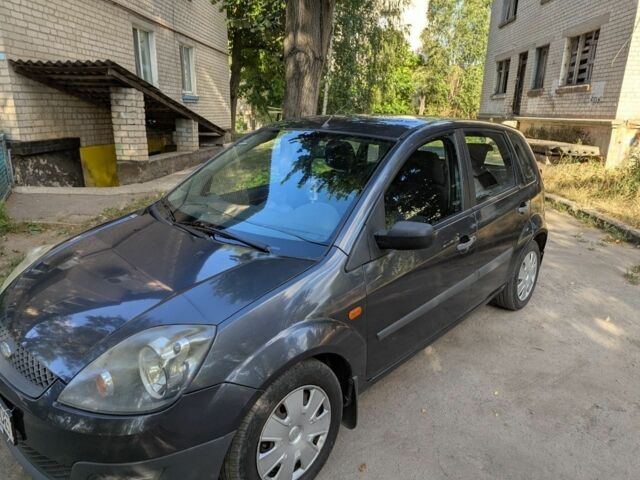 Сірий Форд Фієста, об'ємом двигуна 0 л та пробігом 160 тис. км за 4700 $, фото 3 на Automoto.ua