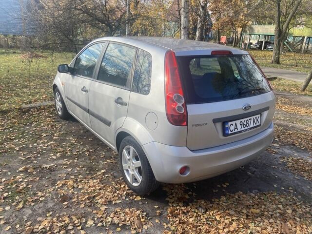 Сірий Форд Фієста, об'ємом двигуна 1.2 л та пробігом 200 тис. км за 2554 $, фото 3 на Automoto.ua