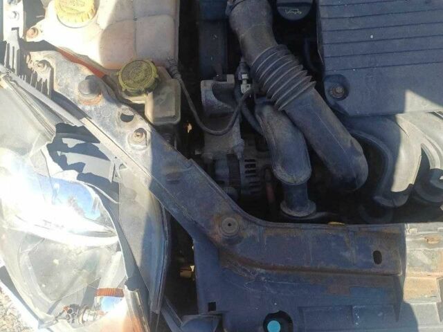 Серый Форд Фиеста, объемом двигателя 1.4 л и пробегом 233 тыс. км за 902 $, фото 12 на Automoto.ua