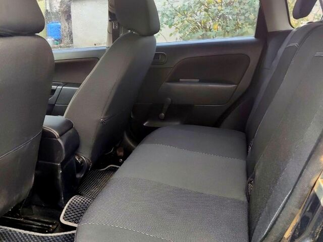 Серый Форд Фиеста, объемом двигателя 1.4 л и пробегом 213 тыс. км за 4700 $, фото 3 на Automoto.ua