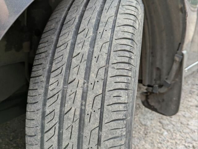 Сірий Форд Фієста, об'ємом двигуна 0 л та пробігом 160 тис. км за 4700 $, фото 9 на Automoto.ua