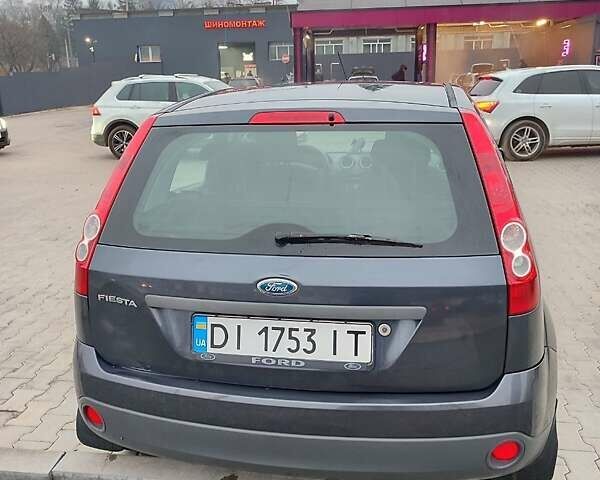 Серый Форд Фиеста, объемом двигателя 1.24 л и пробегом 125 тыс. км за 3450 $, фото 7 на Automoto.ua
