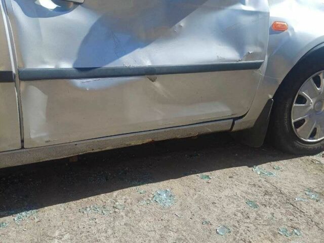 Серый Форд Фиеста, объемом двигателя 1.4 л и пробегом 233 тыс. км за 902 $, фото 9 на Automoto.ua