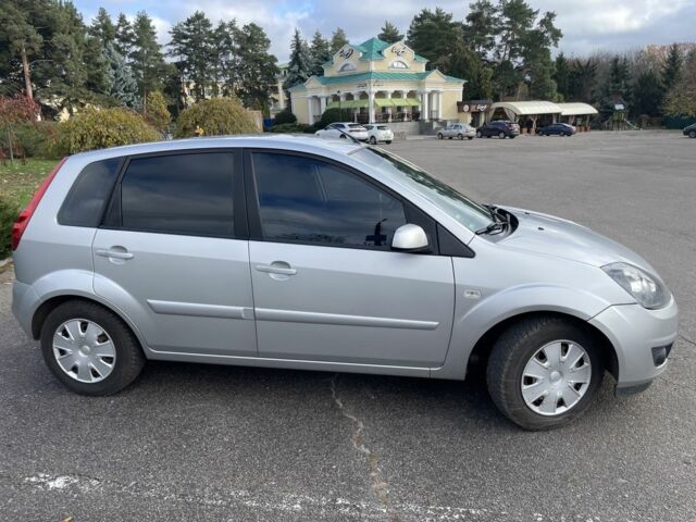 Сірий Форд Фієста, об'ємом двигуна 1.3 л та пробігом 180 тис. км за 5600 $, фото 20 на Automoto.ua