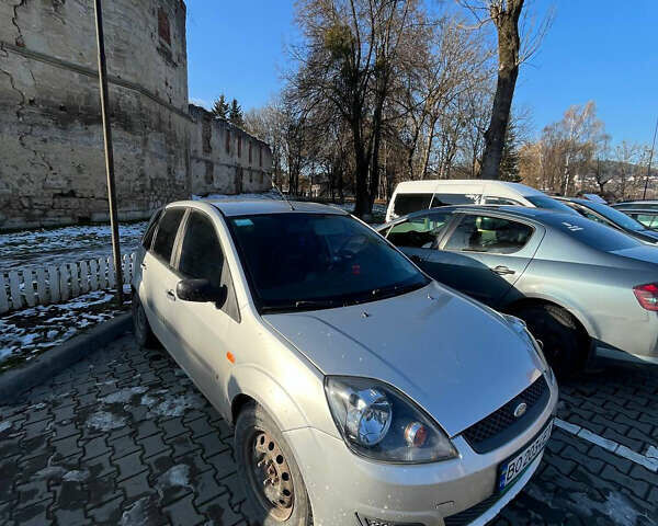 Сірий Форд Фієста, об'ємом двигуна 1.3 л та пробігом 314 тис. км за 3200 $, фото 2 на Automoto.ua