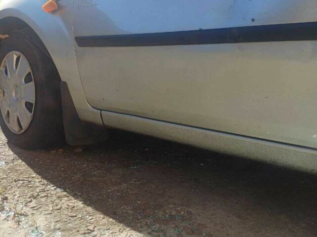 Серый Форд Фиеста, объемом двигателя 1.4 л и пробегом 233 тыс. км за 902 $, фото 7 на Automoto.ua