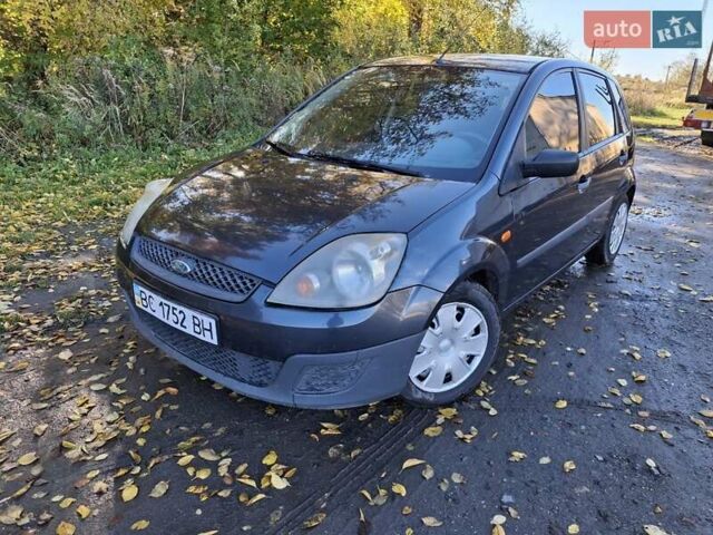 Серый Форд Фиеста, объемом двигателя 1.4 л и пробегом 291 тыс. км за 2899 $, фото 8 на Automoto.ua