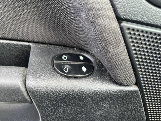 Сірий Форд Фієста, об'ємом двигуна 1.3 л та пробігом 180 тис. км за 5600 $, фото 5 на Automoto.ua