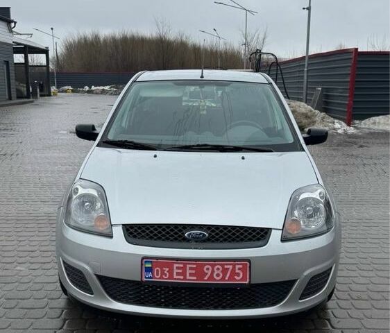 Сірий Форд Фієста, об'ємом двигуна 1.4 л та пробігом 159 тис. км за 3999 $, фото 1 на Automoto.ua