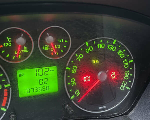 Серый Форд Фиеста, объемом двигателя 1.2 л и пробегом 78 тыс. км за 3200 $, фото 13 на Automoto.ua