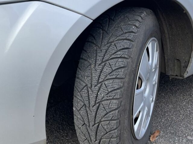 Сірий Форд Фієста, об'ємом двигуна 1.3 л та пробігом 180 тис. км за 5600 $, фото 14 на Automoto.ua